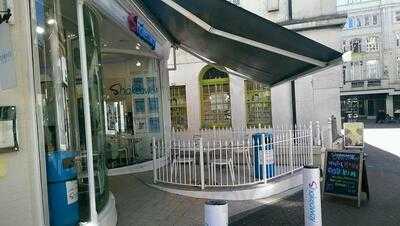 Shakeaway
