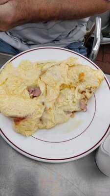 Romy's Cafe And Restaurant