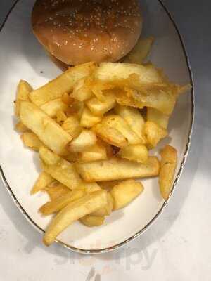 Pier Catch Fish And Chips Restaurant & Takeaway