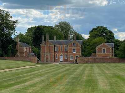 Polo Pavilion Tea Room