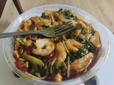 New World Chinese Takeaway