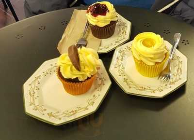 Beach Bakery & Cakery