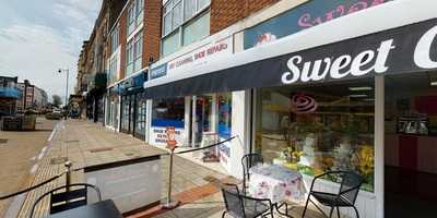 Beach Bakery & Cakery