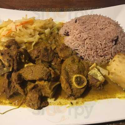 Comie's Caribbean Grill