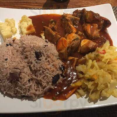 Comie's Caribbean Grill