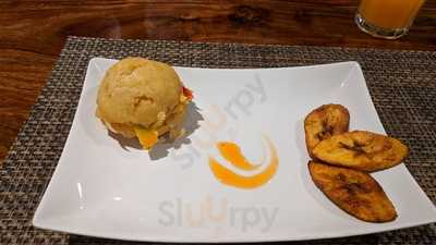 Comie's Caribbean Grill