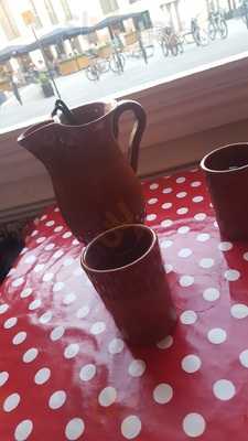 Ole Bar & Restaurant