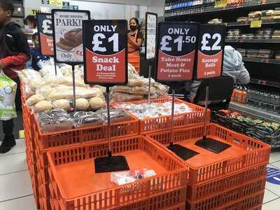 Poundbakery - Stretford