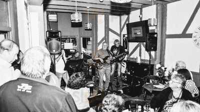 The Queen's Hotel Bar & Restaurant