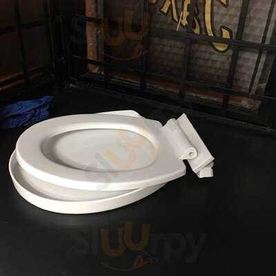 Jake's Family Restaurant & Pub