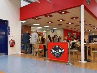 Dee Dee's Family Cafe