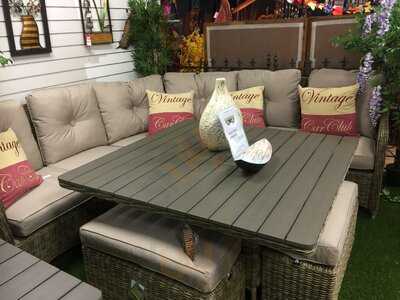 Hilltop Garden Centre Cafe