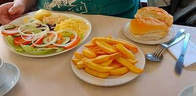 Trisians Family Restaurant