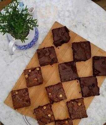 Urban Renaissance Cafe