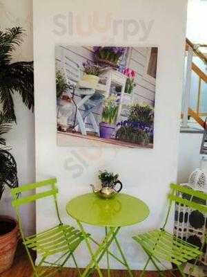 Urban Renaissance Cafe