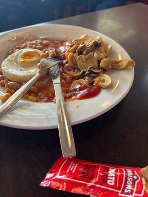 Market Central Cafe & Bar