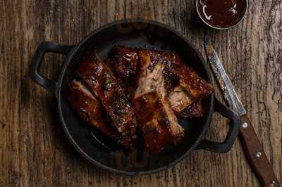 Cast Iron Bar & Grill