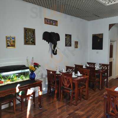 Pan Tip Thai Restaurant And Takeaway