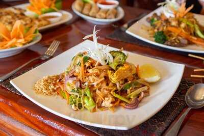 Pan Tip Thai Restaurant And Takeaway