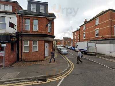 Baia Baia Flame Grilled Burgers