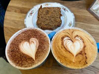 Flo's The Place In The Park