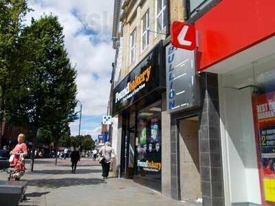 Poundbakery - St Helens (church St)