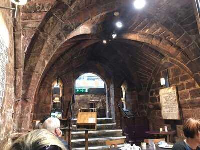 Debenhams Browns Of Chester Cafe