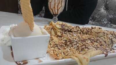 Luscious Dessert Lounge