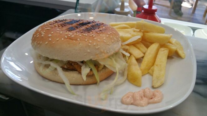 Alpha Greek Cafe & Grill