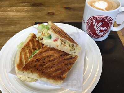 Viny's Cafe