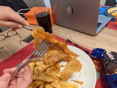 Ash's Fish And Chicken