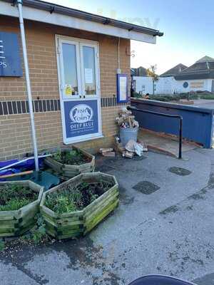 Deep Blue (clarence Esplanade)