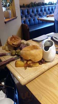 Goodwins Bar And Grill