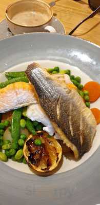 Goodwins Bar And Grill