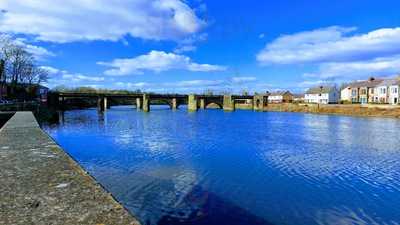 Riverside Breakfast Bar & Coffee Shop