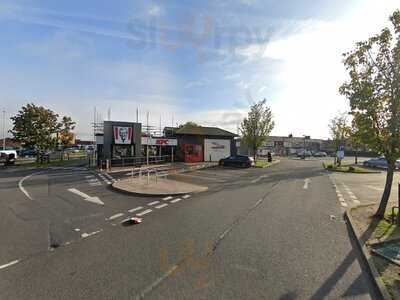 Kfc Bury - Moorgate Retail Park - Photo 8