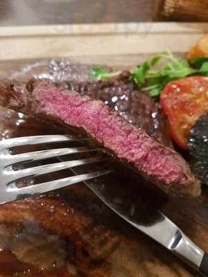 The Brasserie At Mercure Chester Abbots Well Hotel