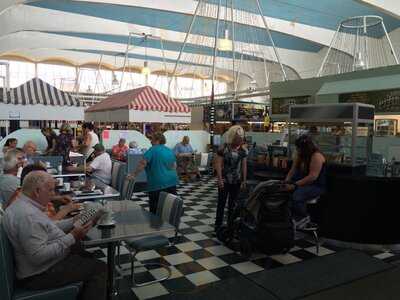 Downtown Diner Coffee Shop