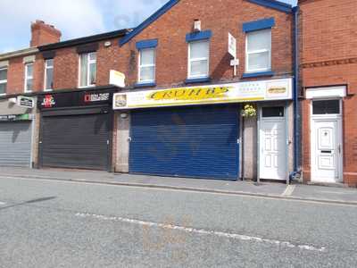 Crumbs Cafe & Takeaway