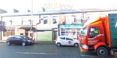 Crumbs Cafe & Takeaway