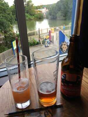 Legoland Windsor Tournament Tavern