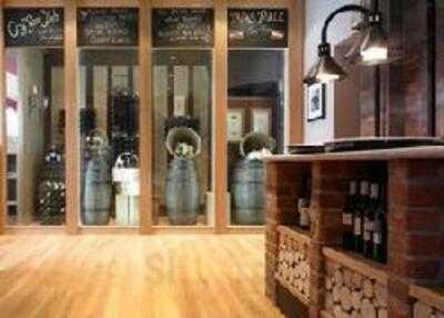 Hallmark Brasserie & Bar