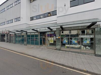 Swampy Johns Show Bar