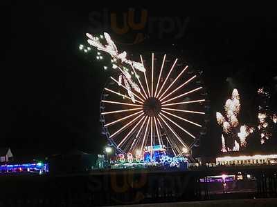 Macnaughton's Bar & Grill