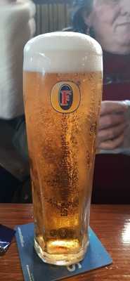 Macnaughton's Bar & Grill