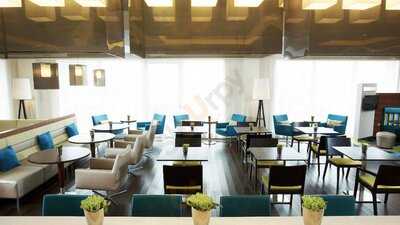 Kitchen & Bar – Eat. Drink. Connect.r