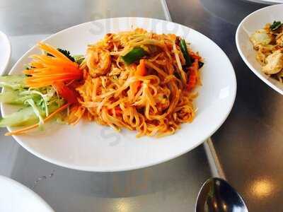 Mai Thai Restaurant At Hobbs Pavillion