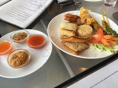 Mai Thai Restaurant At Hobbs Pavillion