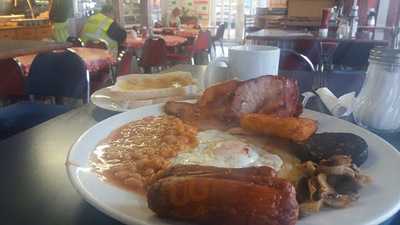 Newport City Truckstop - Santini's