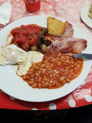 Newport City Truckstop - Santini's